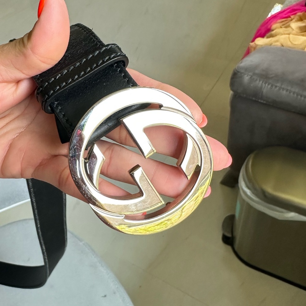 Gucci Black Belt with Shiny Silver Emblem
